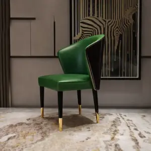 كرسي بتصميم فاخر