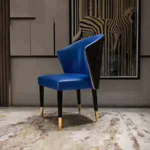 كرسي بتصميم فاخر
