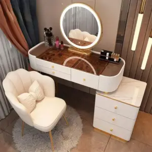 تسريحة مودرن مرايا