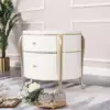 طاولة جانبية كلاسيكية