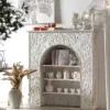 ديكور مدفأة منقوش