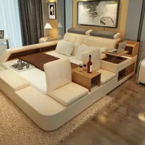 سرير جلدي فاخر من التصميم الايطالي