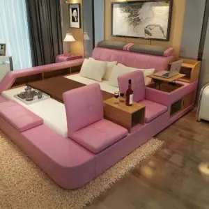 سرير جلدي فاخر من التصميم الايطالي